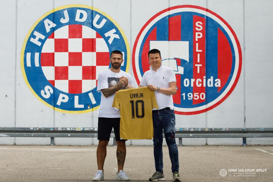 Navijači Hajduka Livajinoj supruzi: Usisat, popravit bojler…