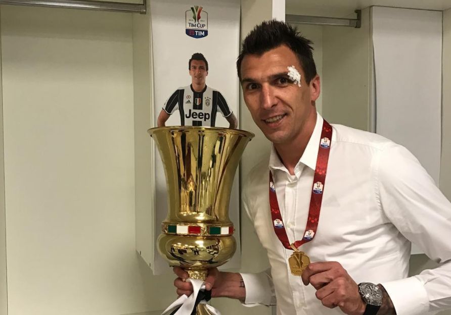 Mandžukić počeo pregovore sa velikanom