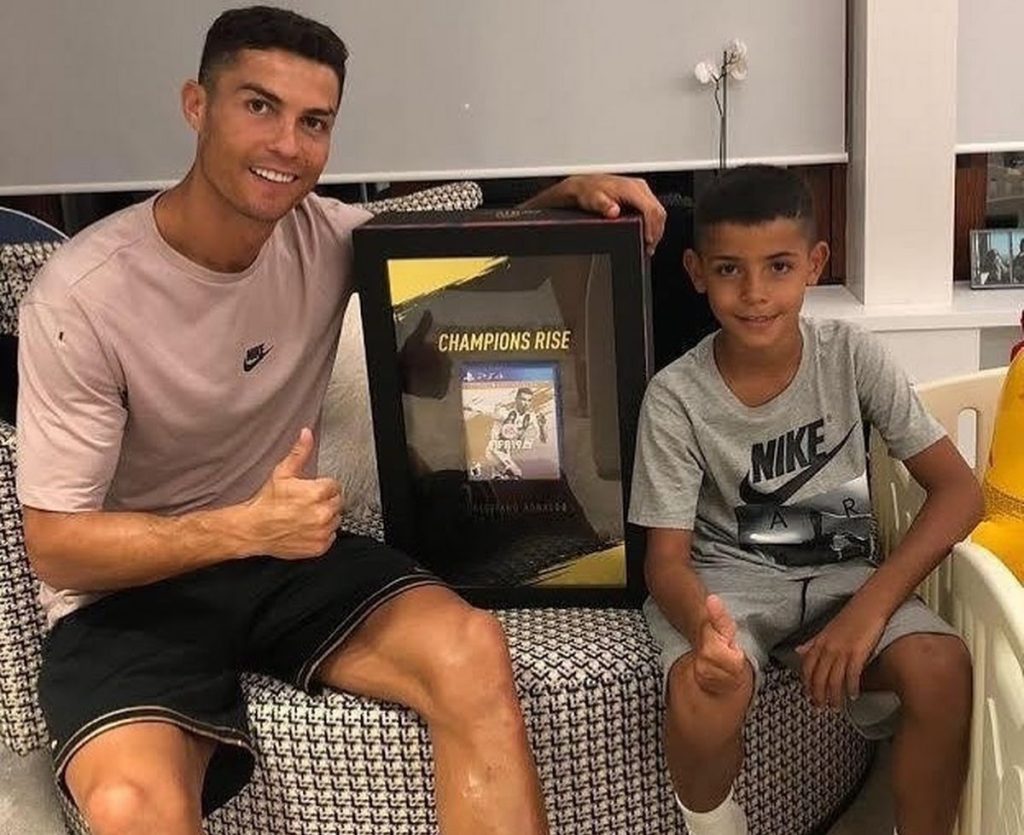 Ronaldo otkrio zašto svom sinu ne želi kupiti iPhone