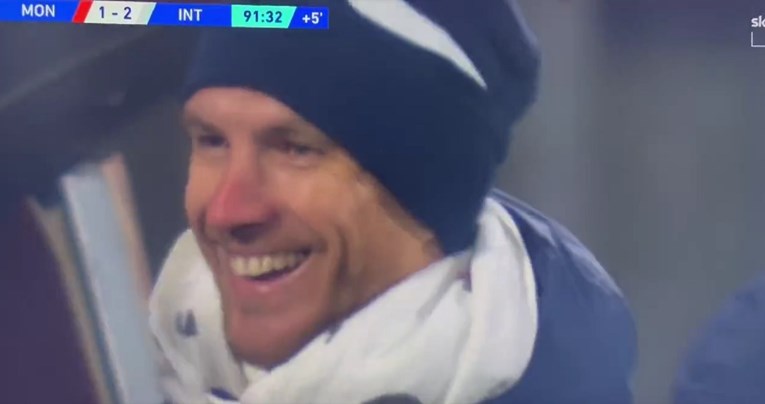 Lukaku užasno primio loptu, Džeko mu se smijao (VIDEO)