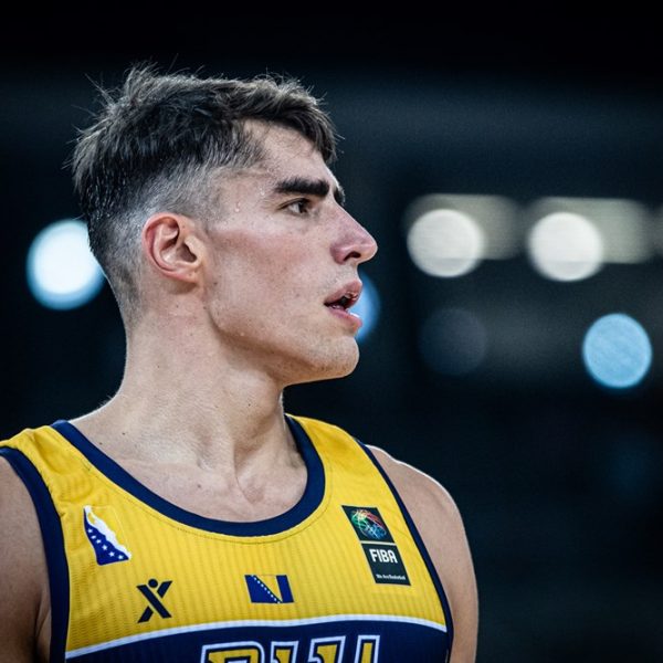 Luka Garza sa Zmajevima na Eurobasketu kao domaći igrač?