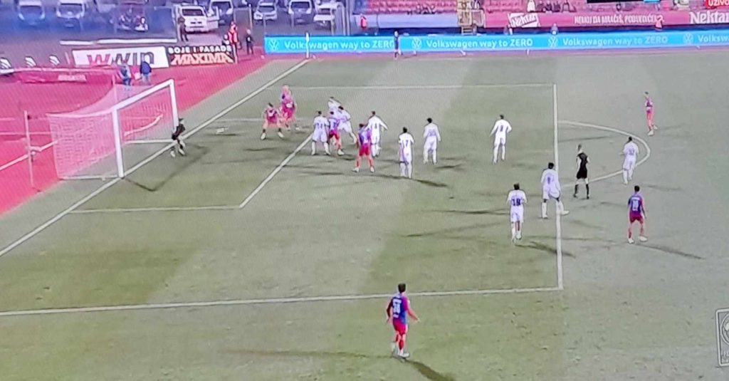 Ovo je pomoćni sudija koji “nije vidio” čist offside u Banjaluci