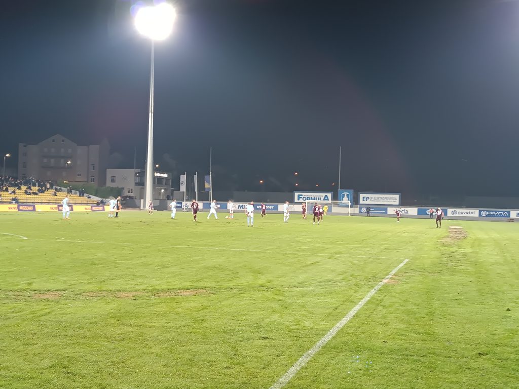 Majstorski gol Mirze Mustafića, Horde zla proključale!
