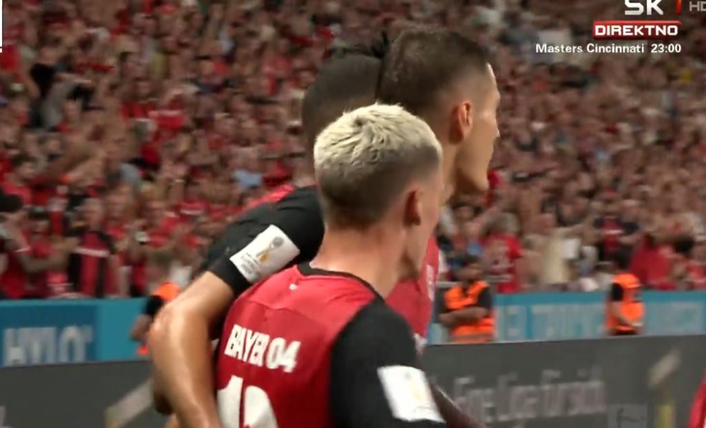 Bayer nakon penala savladao Stuttgart i podigao trofej Superkupa