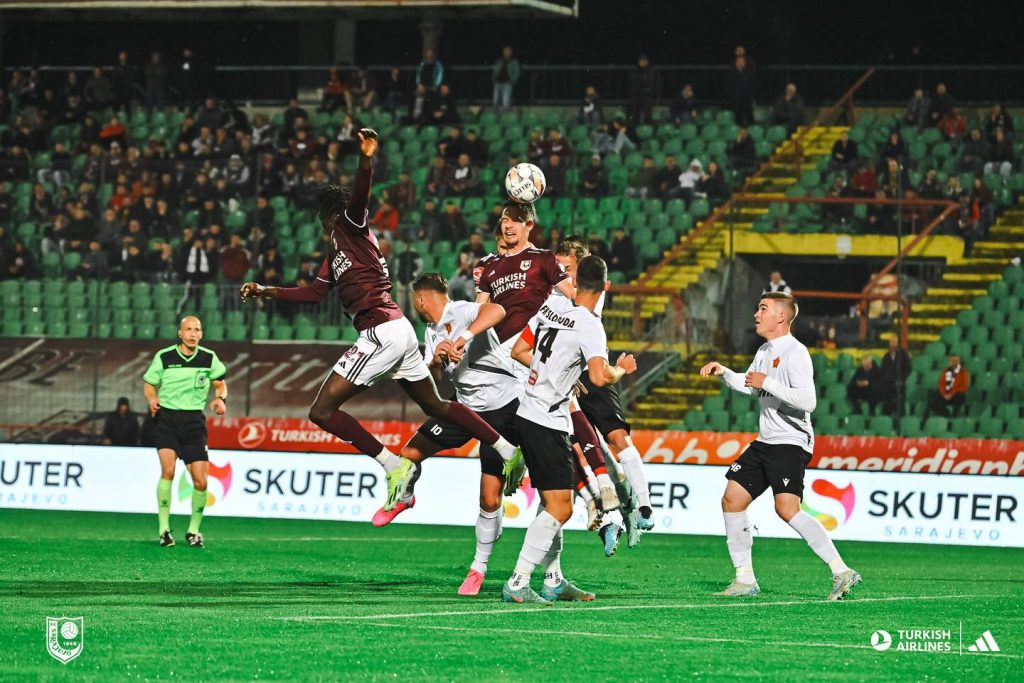 Kiks bordo momaka: Fenjeraš iz grada soli neporažen napustio Koševo!