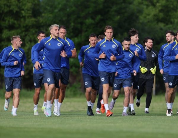 Zmajevi odradili prvi trening u Butmiru (FOTO)</a>