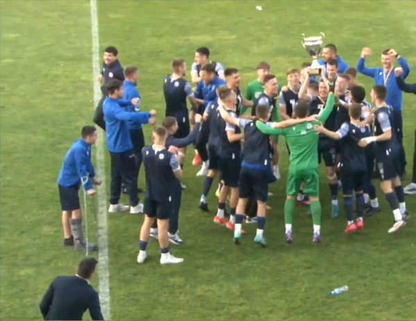 Finale iz snova za Plave: Juniori Željezničara deklasirali Borac, trofej Kupa BiH stiže na Grbavicu! (VIDEO)</a>
