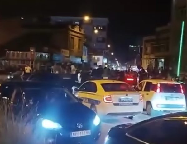 Nezapamćeno slavlje na ulicama Novog Pazara (VIDEO)</a>