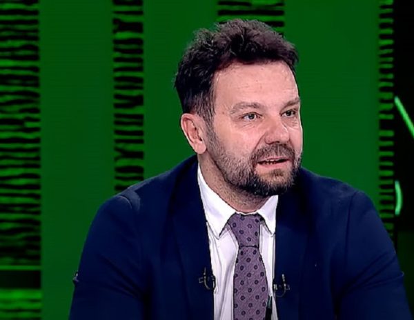 Baljić na turskoj televiziji uništio Mourinha: Loš je, uništio je egom ekipu, otpustite ga!</a>