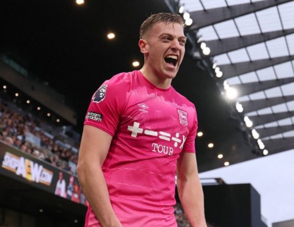 Chelsea konkretniji od Manchester Uniteda, dovode igrača koji je bljesnuo u Premier ligi</a>