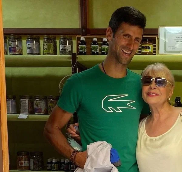 Hanka Paldum podijelila snimak sa Novakom Đokovićem: Zapjevali su njen najveći hit