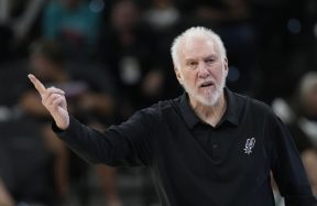Šok u NBA ligi: Nakon 28 godina na čelu Mamuza legendarni trener se povlači iz košarke!