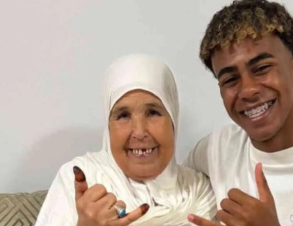 Yamal zbog nene Fatime odgodio zvanično ceremniju potpisivanja ugovora sa Barcelonom</a>