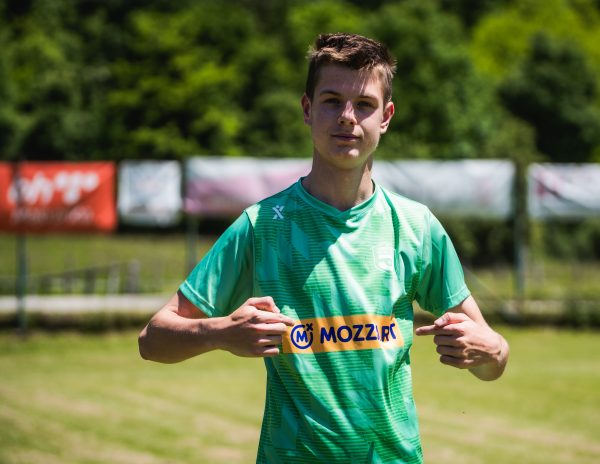 U novoj opremi do novih pobjeda: Mozzart uz fudbalere Proletera i Jahorine</a>