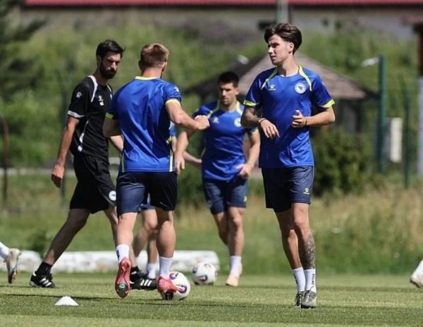 Huseinbašić napustio pripreme pa poručio: “Nisam psihički spreman..”</a>