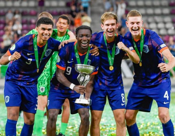 Potencijalni reprezentativac BiH postao prvak Evrope sa Nizozemskom, sada je ostvario transfer</a>