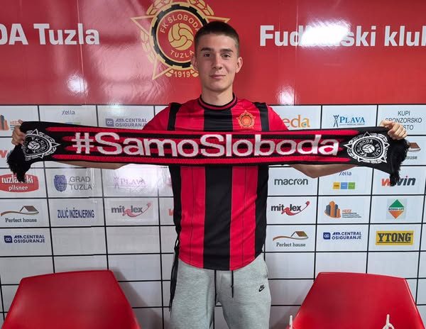 Mladi fudbaler potpisao ugovor sa Slobodom</a>