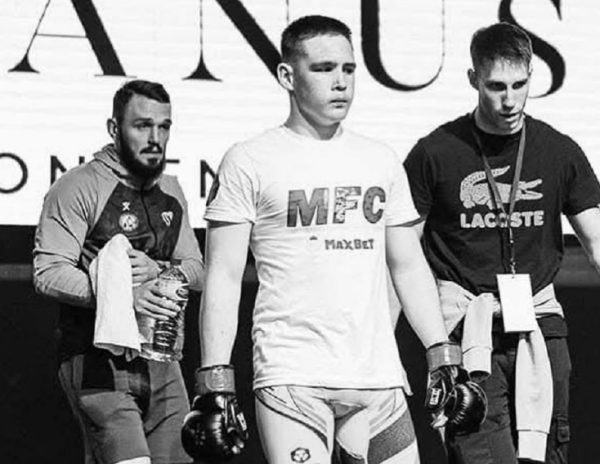 U Tuzli poginuo mladi MMA borac</a>