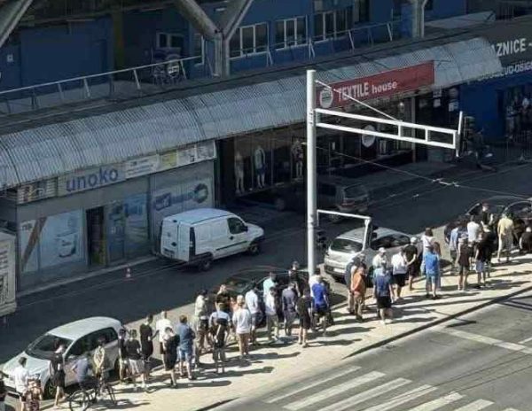 Željo počeo prodavati karte za Koper, gužve na Grbavici!</a>