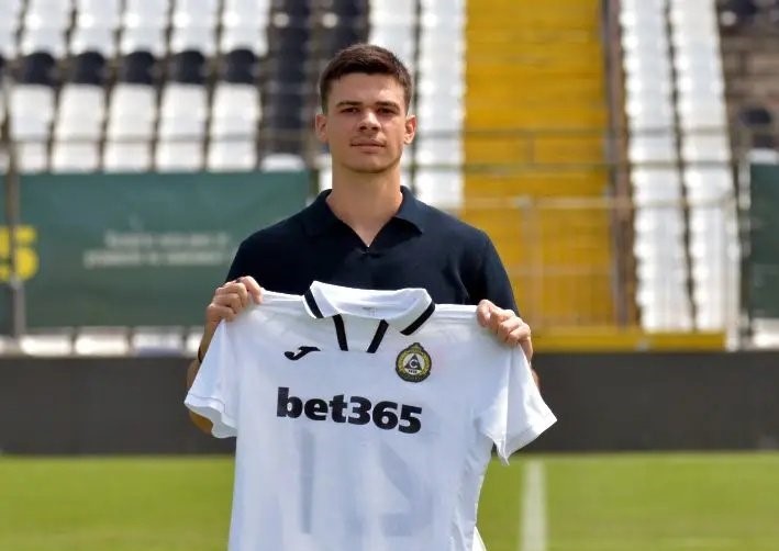 Napustio Velež: Mladi stoper potpisao za bugarskog velikana