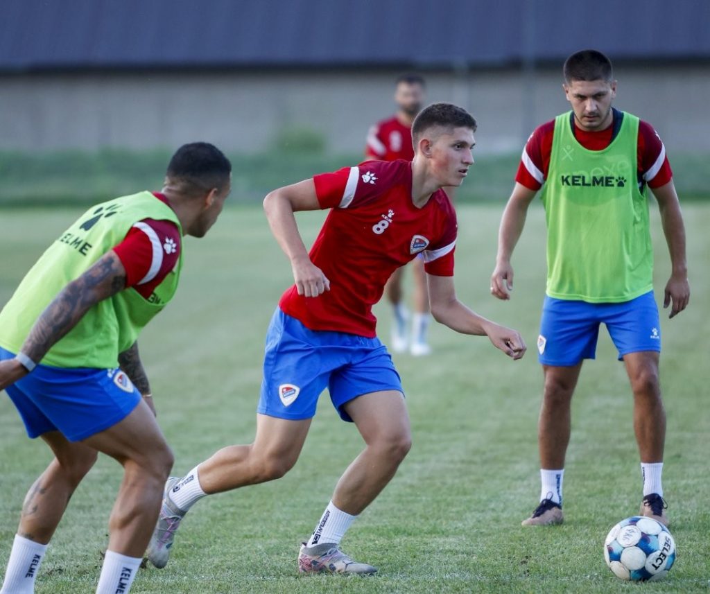 Ovo je najmlađi senior od kako postoji Premijer liga…