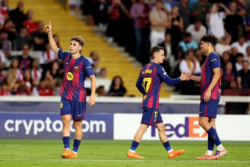 Barcelona uništila Olympiacos, Šunjićev Pafos izdržao sa igračem manje