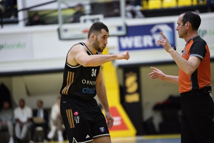 Dubai dominirao u Splitu, Kamenjaš dvocifren