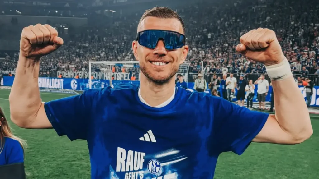 Džeko poslao jasnu poruku Schalkeu: “Nikad nisam bio zamjena” edin dzeko schalke titula