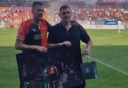 Emotivan oproštaj od fudbala