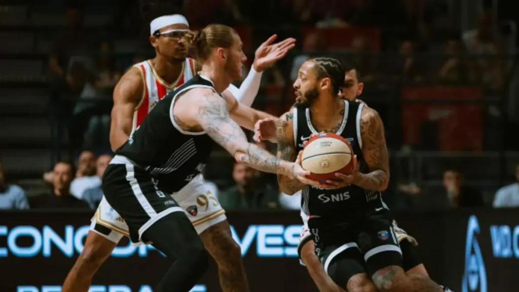 Partizan slavio na gostovanju i eliminisao Crvenu zvezdu za finale ABA lige KK Crvena zvezda i KK Partizan