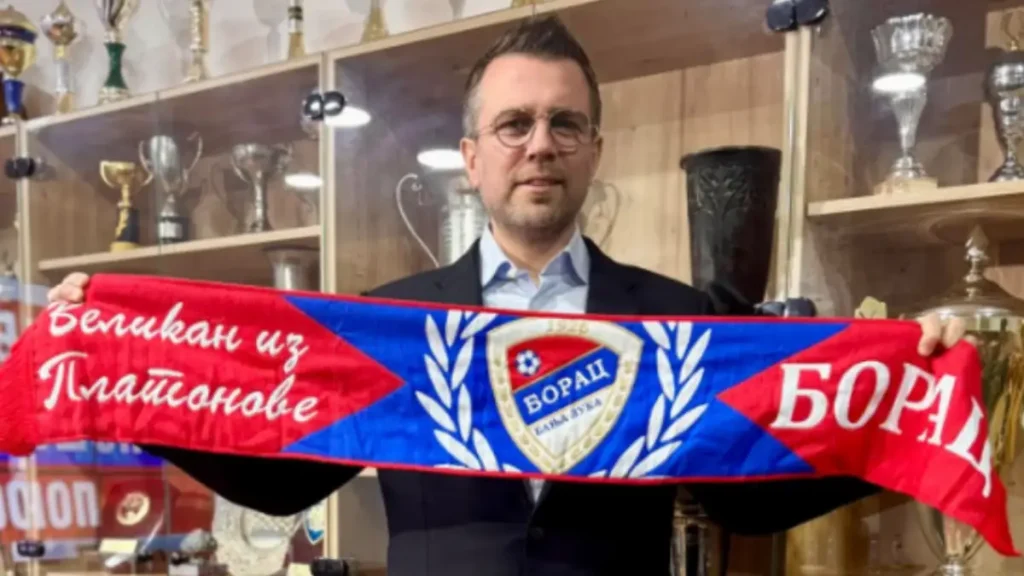 Misimović: Nakon šokantnog ispadanja iz Evrope nije bilo lako, ali pokazali smo karakter i osvojili titulu Zvjezdan Misimović sa šalom Borca
