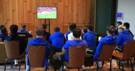 Zmajevi noćas bodrili Vatrene protiv Gane bih gleda hrvatska panama