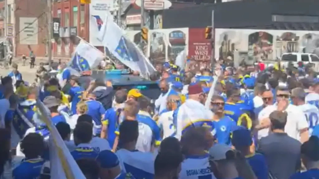 Toronto u plavo-bijelim bojama: Navijači BiH priredili spektakularnu atmosferu
